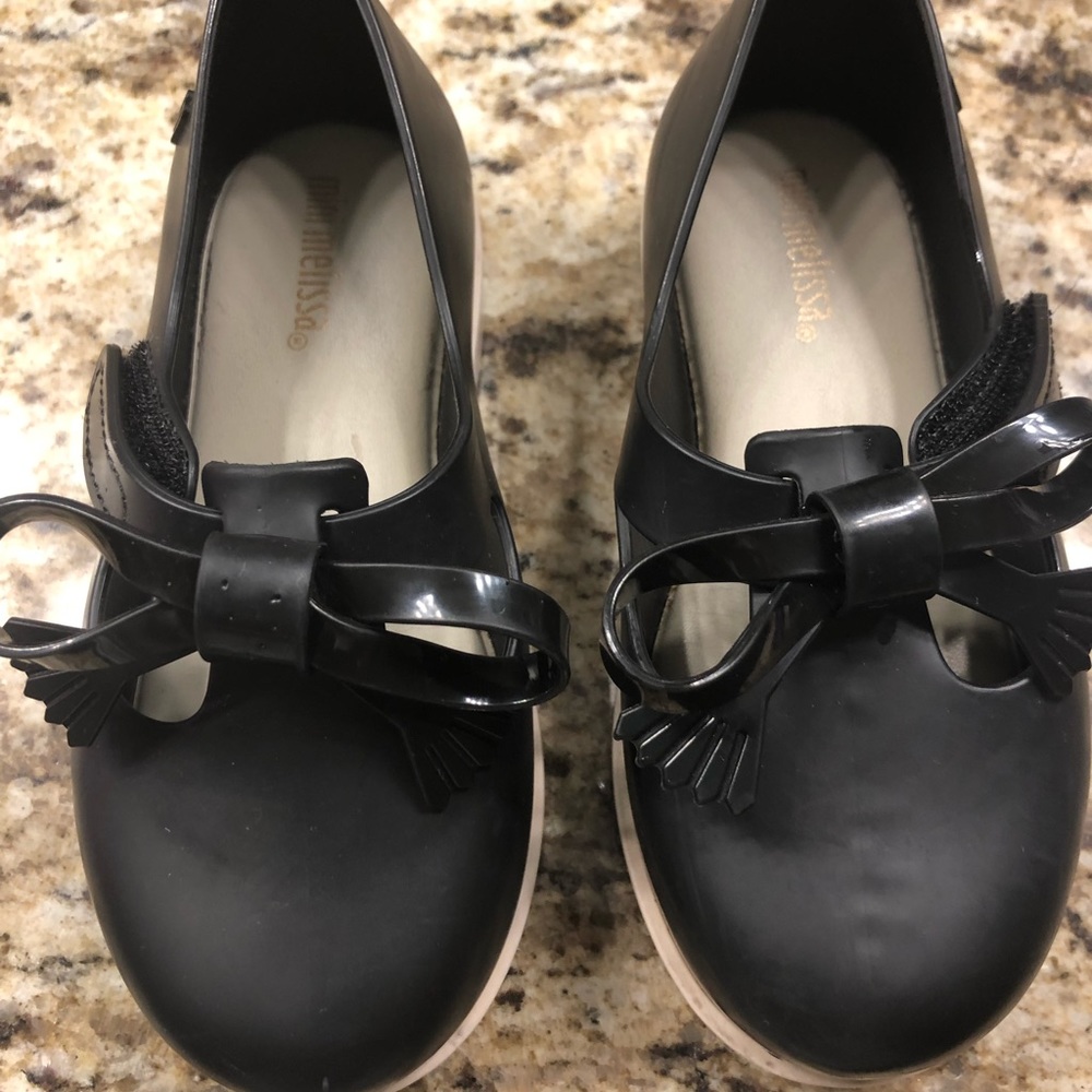 🎉SOLD🎉 🖤Black Mini Melissa’s ~ Size 9